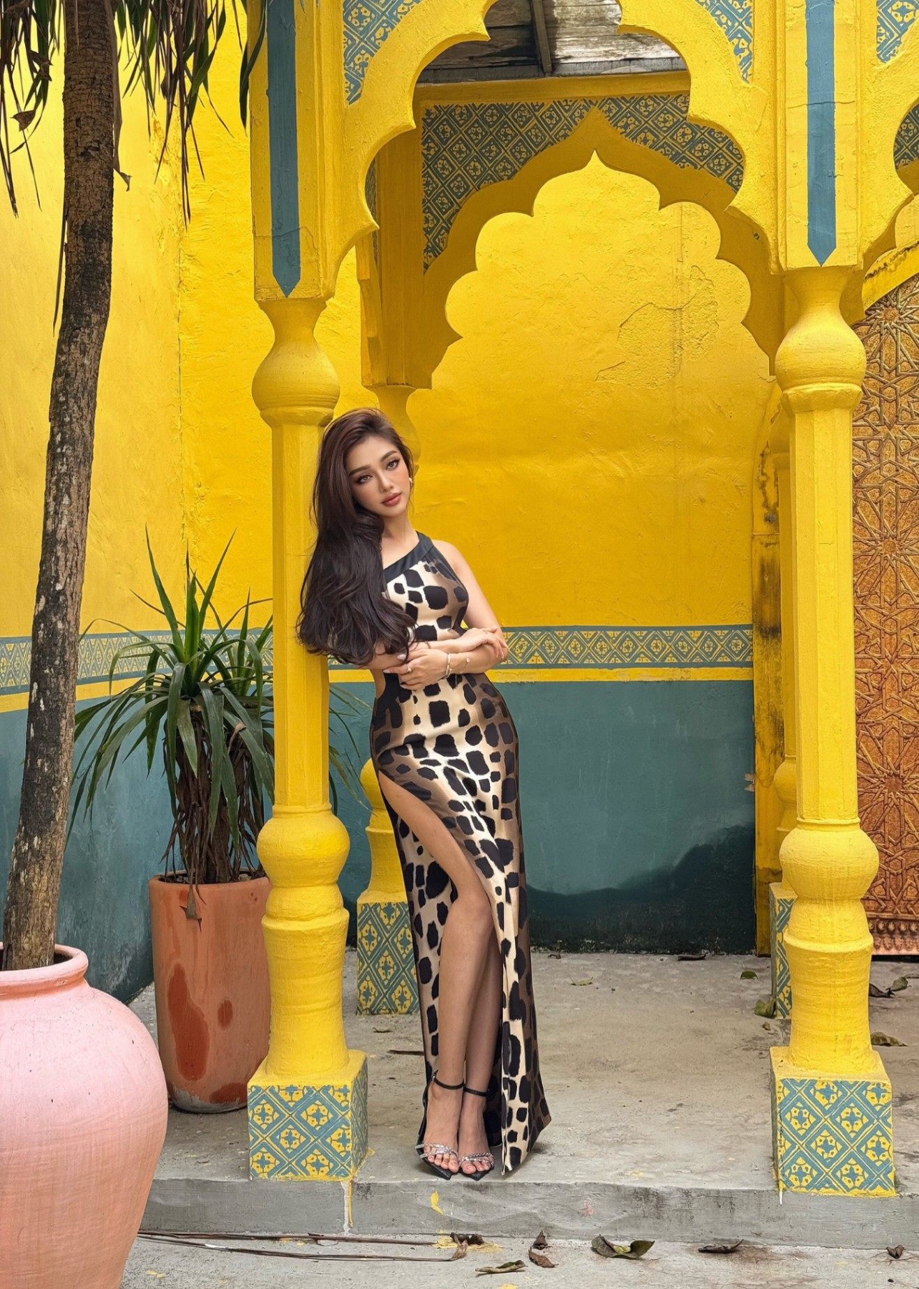 Váy báo khoét eo 1 Váy báo khoét eo