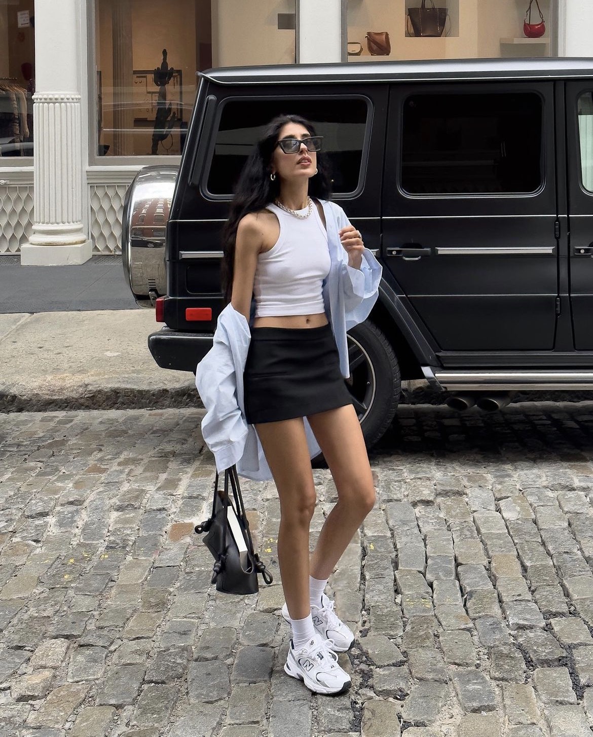 15+ Style Áo Sơ Mi Khoác Ngoài Nữ Cực Chất Cho Nàng 2 Cách phối đồ với áo sơ mi oversize nữ