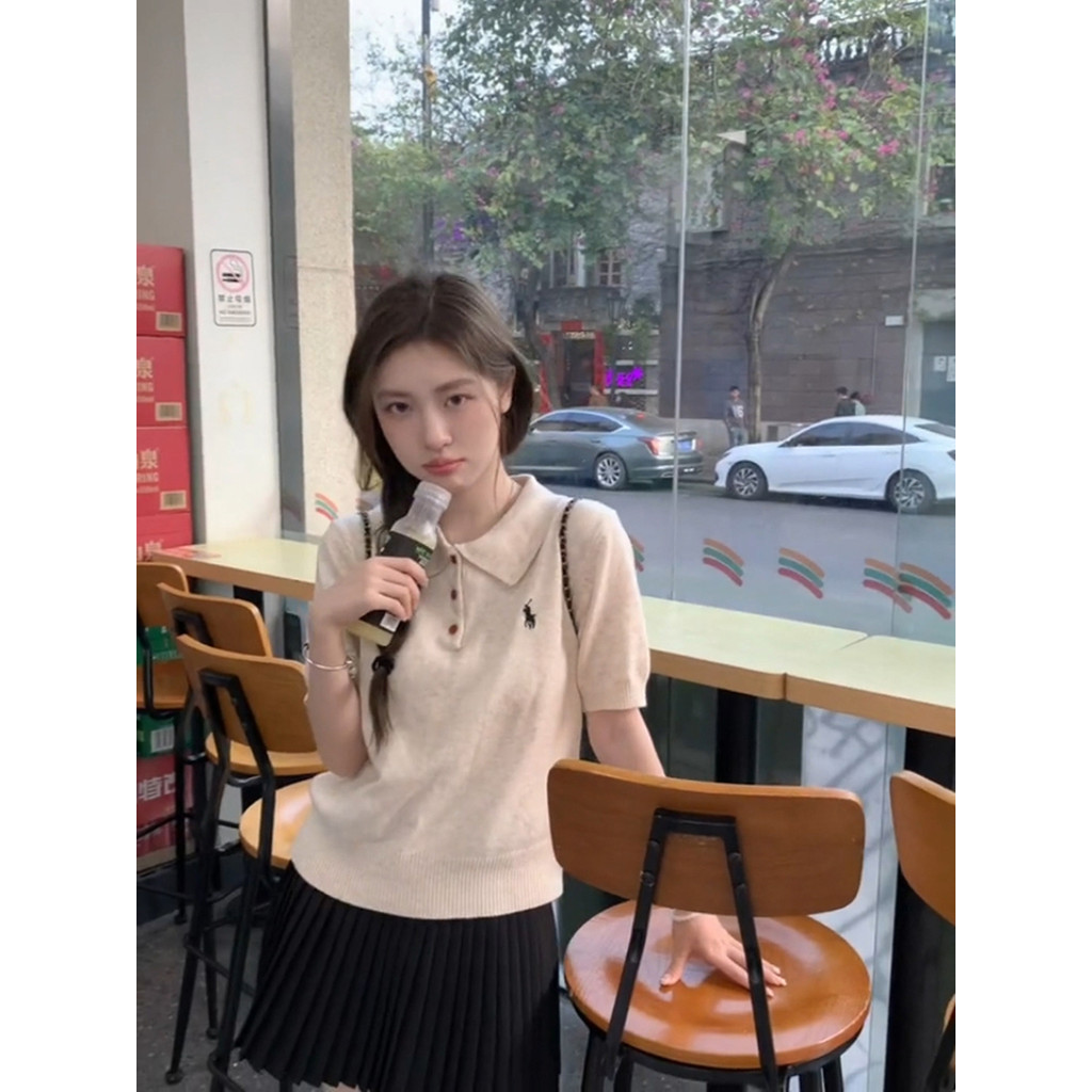 Bí quyết phối đồ với áo polo nữ thanh lịch và sành điệu 6 Phối đồ với áo polo nữ