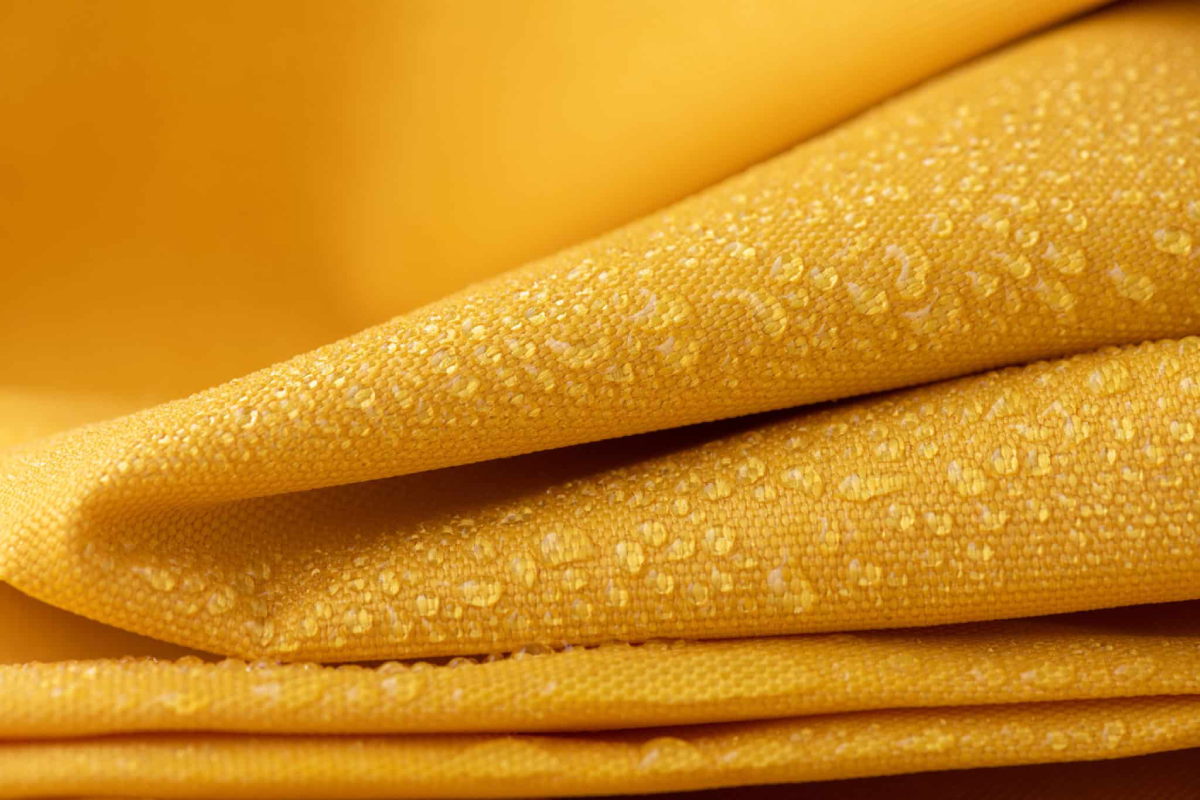 Vải Nylon Là Vải Gì? 10+ Đặc Điểm Và Ứng Dụng Nổi Bật 7 Ứng dụng của vải nylon trong thời trang