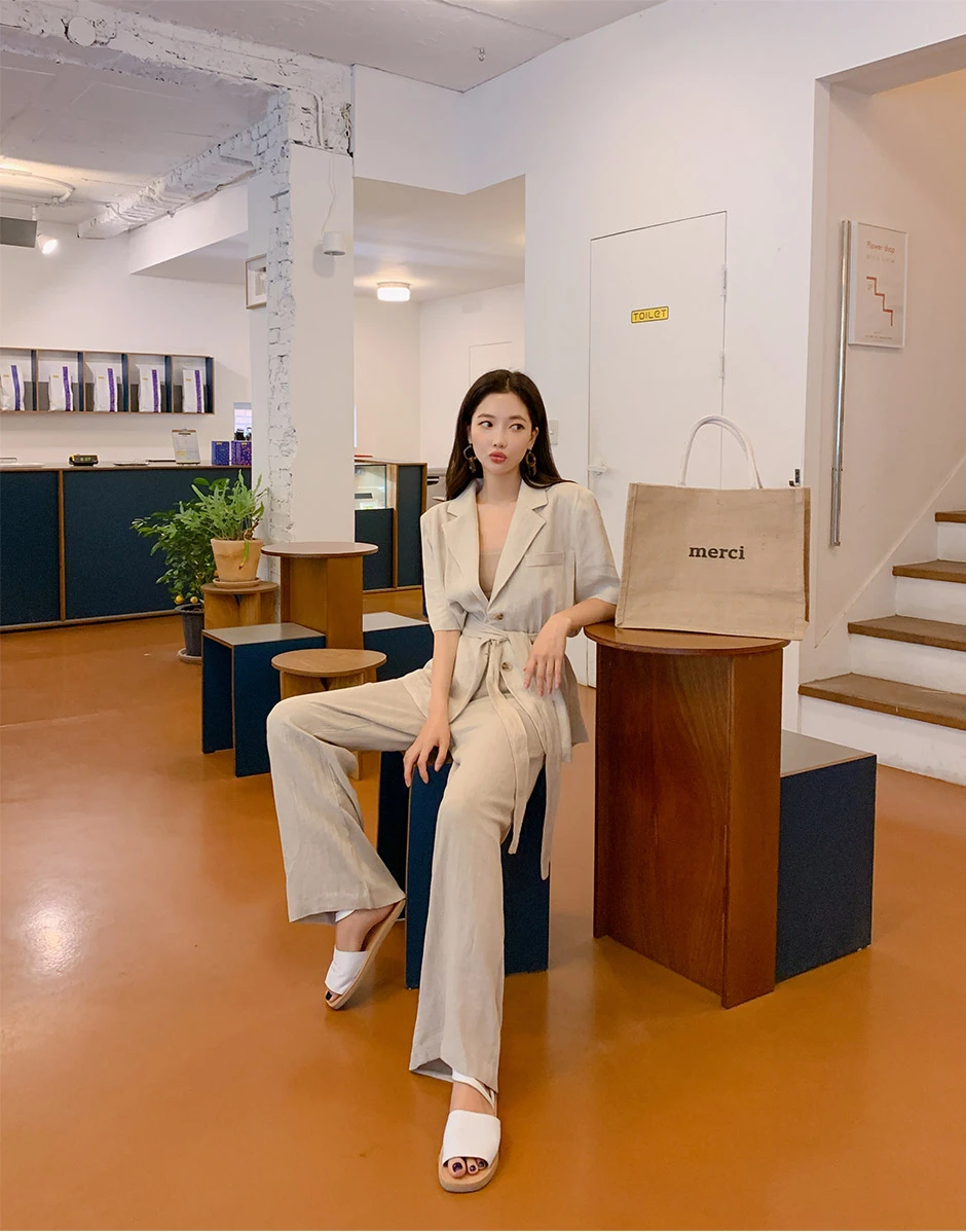 Quần đũi nữ ống suông mặc với áo gì