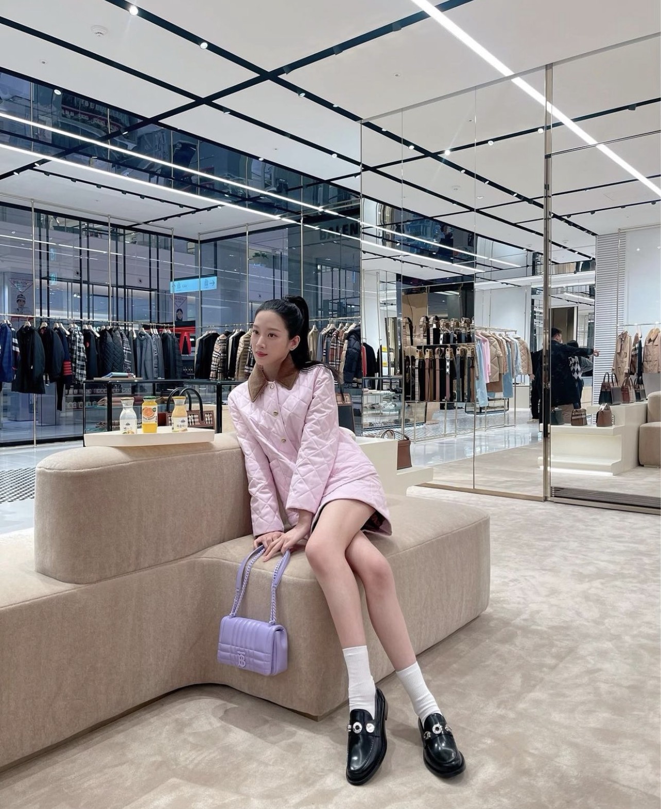 10+ Cách Phối Đồ Với Màu Tím Pastel Tinh Tế Và Tôn Da 3 Phối đồ với màu tím pastel đi chơi