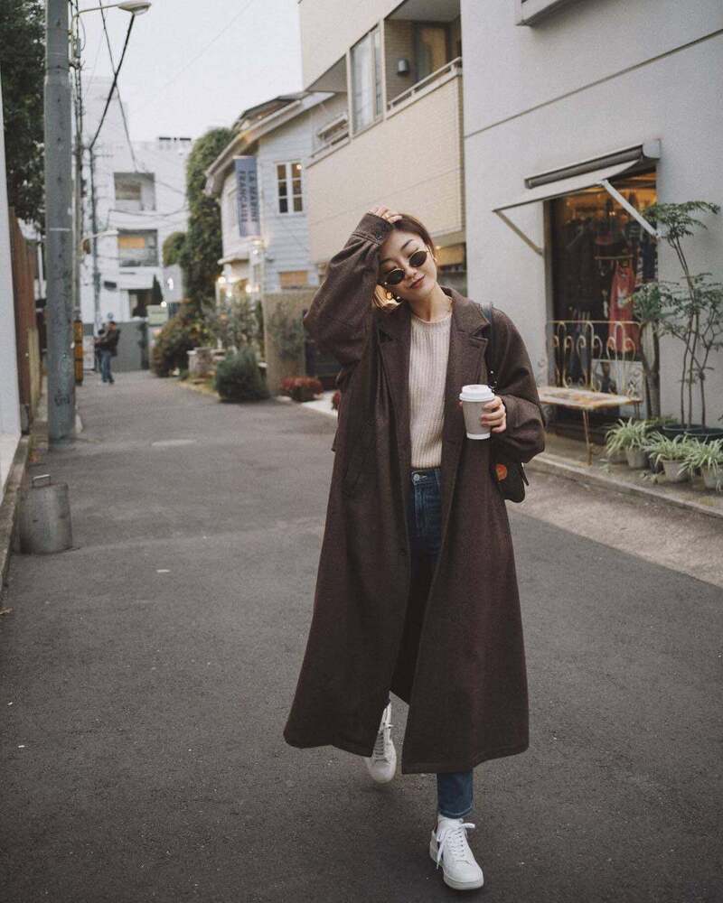 10+ Cách Mix Đồ Với Áo Dạ Dáng Suông Chuẩn Fashionista 4 mix đồ với áo dạ dáng suông và chân váy dài