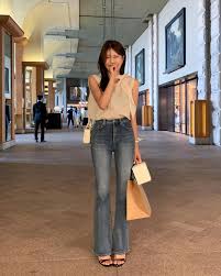 45kg Mặc Size Gì? Bảng Size & 5 Mẹo Chọn Đồ Hack Dáng 6 Mẹo phối đồ cho người 45kg