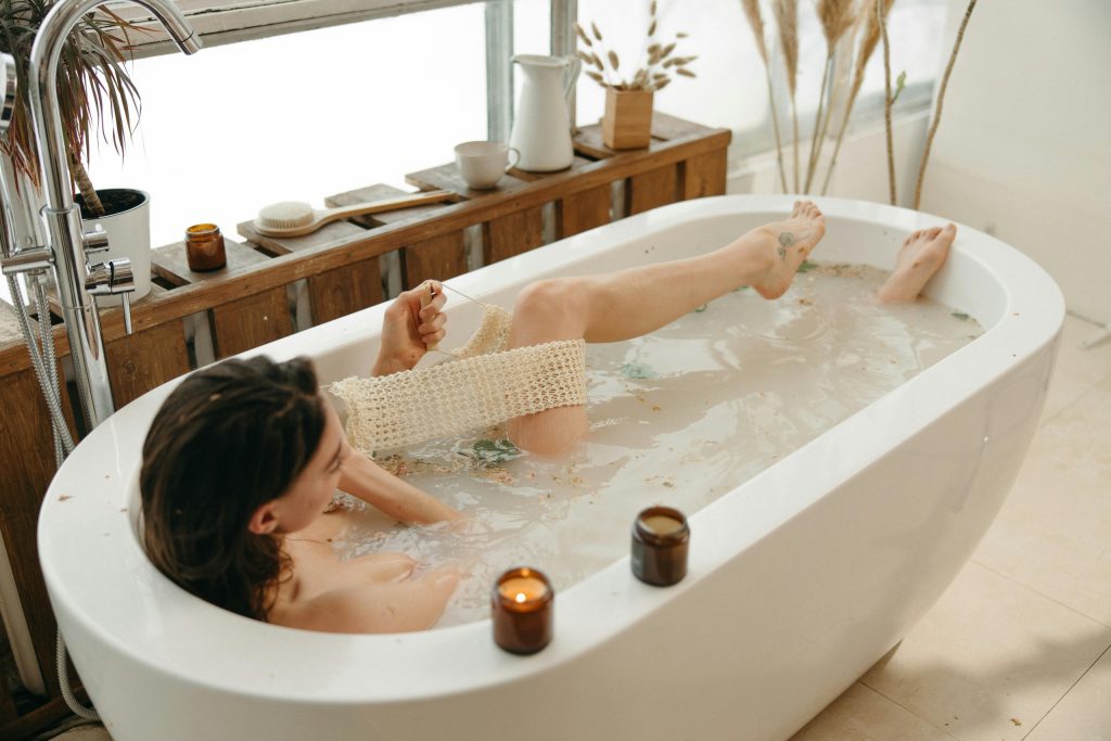 Mùng 2 Có Nên Tắm Không? Giải Đáp Vẹn Cả Đôi Đường 13 mung 2 co nen tam khong 7266